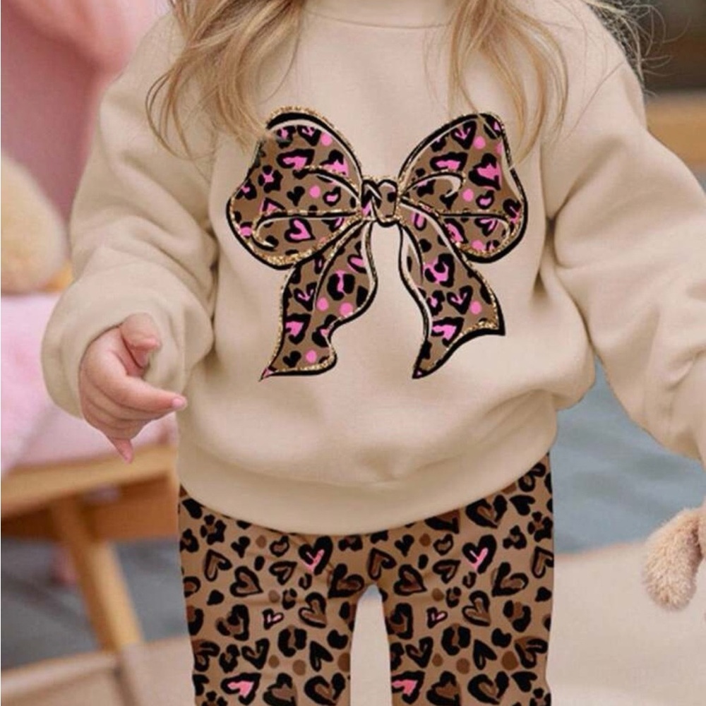 SHEIN Cream and Brown Kids Matching Set